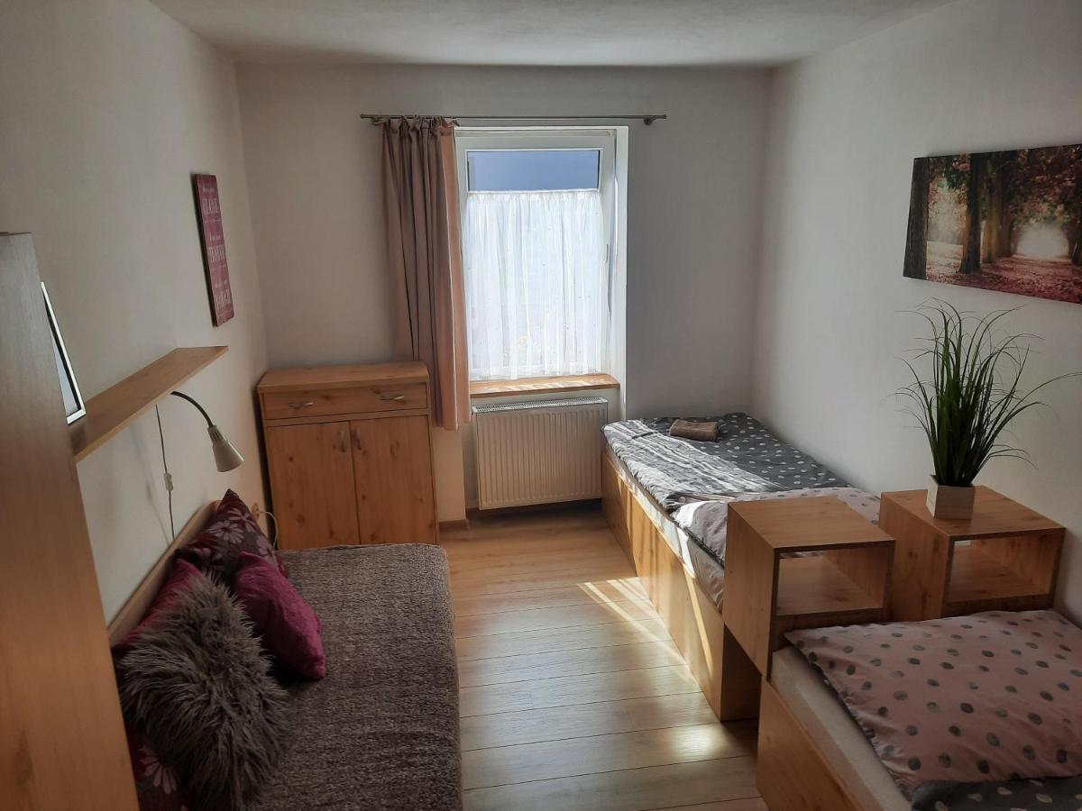Apartman U Adamov ลิฟตอฟสกีมิคูลาช ภายนอก รูปภาพ